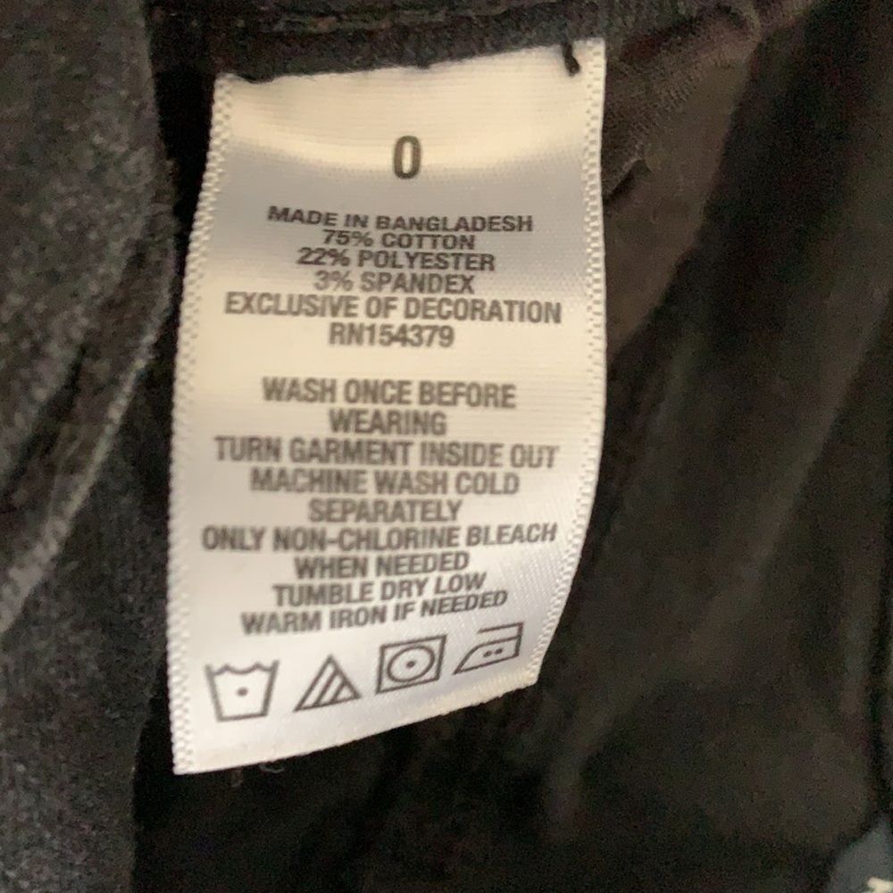 Shorts - Picture 4 of 5
